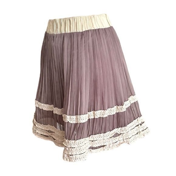 Très Bien USA Y2K Pleated Mini Skirt Lace Trim Romantic Cottagecore Kawaii Style - Picture 4 of 15